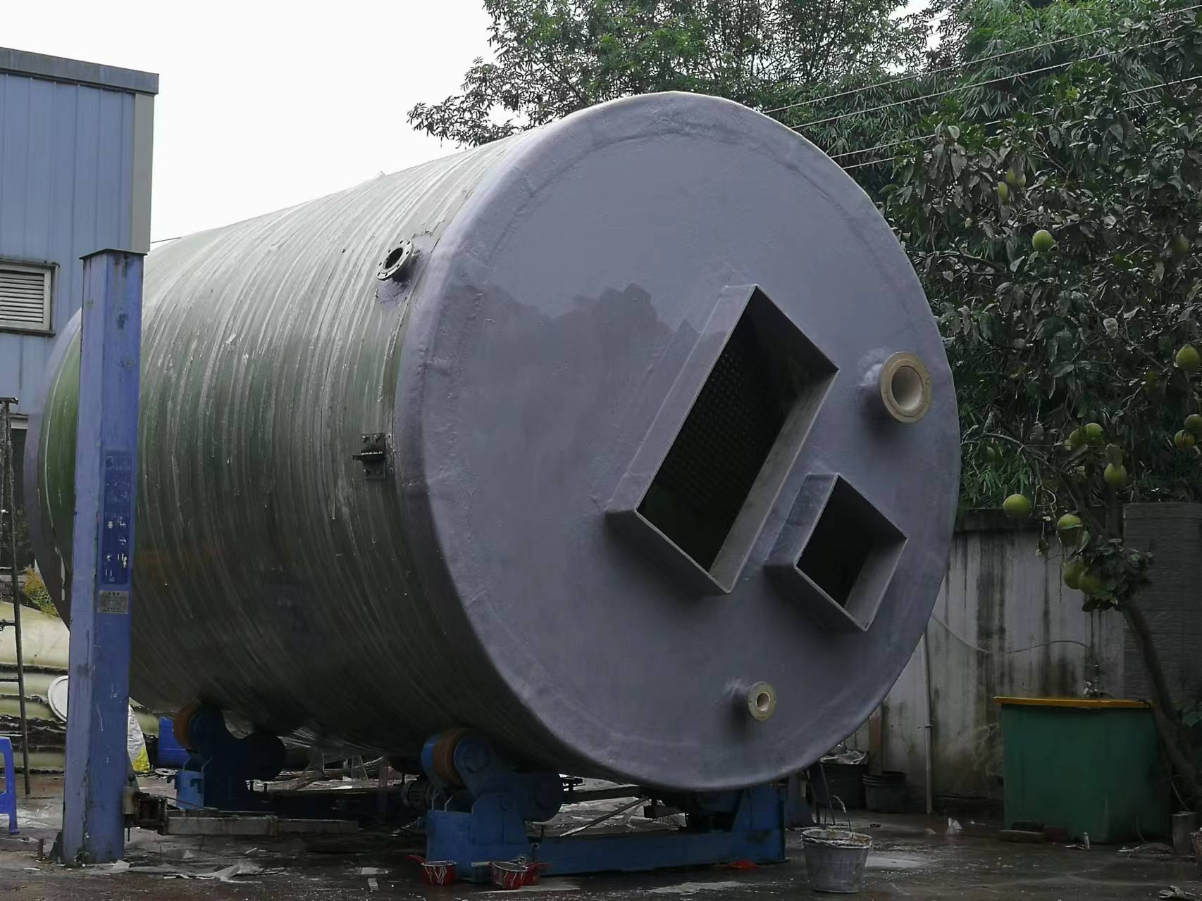 卧式玻璃钢一体化泵站筒体与检修口